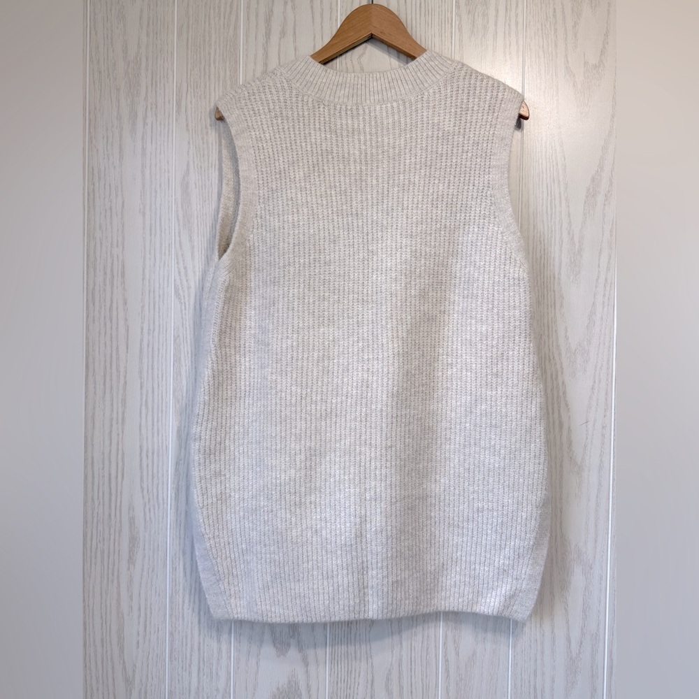 Vince Camuto Cream Shaker Vest V-Neck with High Low Hem Sweater Size M LNC - Picture 4 of 4